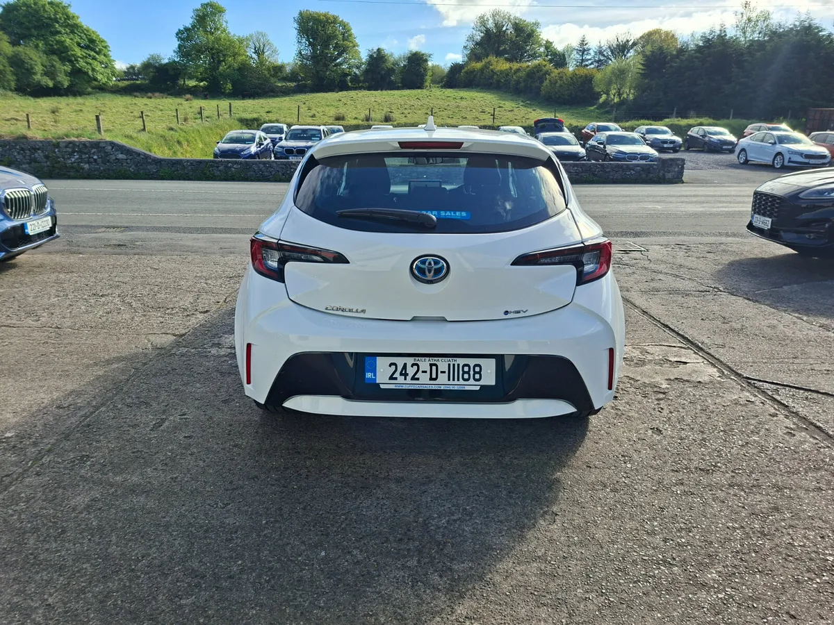 2024 Toyota Corolla 1.8 Hybrid Luna Hatchback - Image 5