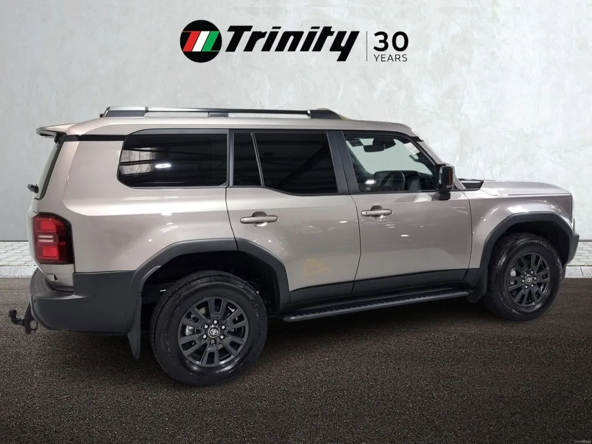 Toyota Land Cruiser ** 2.8 D4D ** HUGE SPEC ** N1 - Image 3
