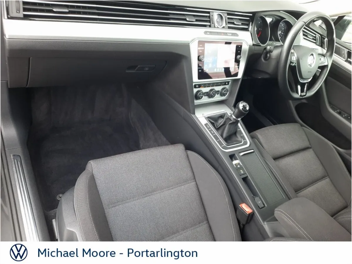Volkswagen Passat 2.0 TDI 150HP Comfortline - Image 4