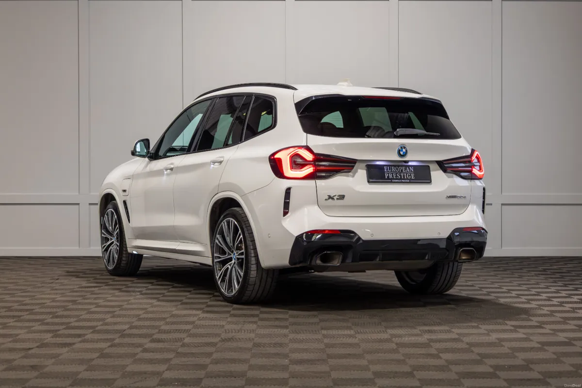 2022 BMW X3 X-Drive 30e M-Sport - Image 4