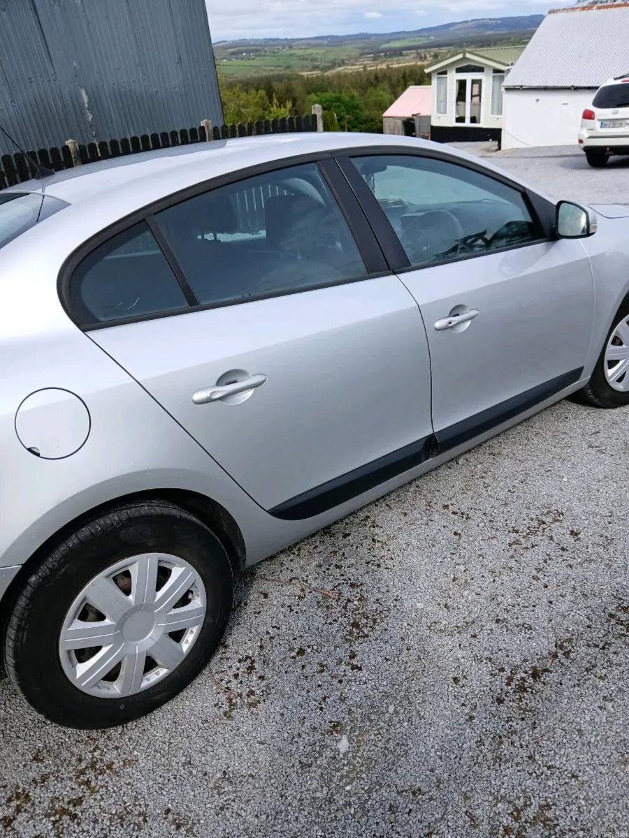 132 renault fluence - Image 3