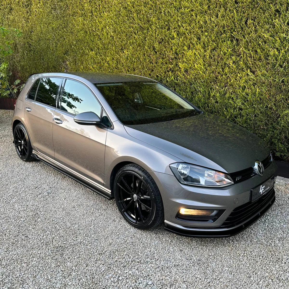 2017 VOLKSWAGEN GOLF R-LINE DSG - Image 1