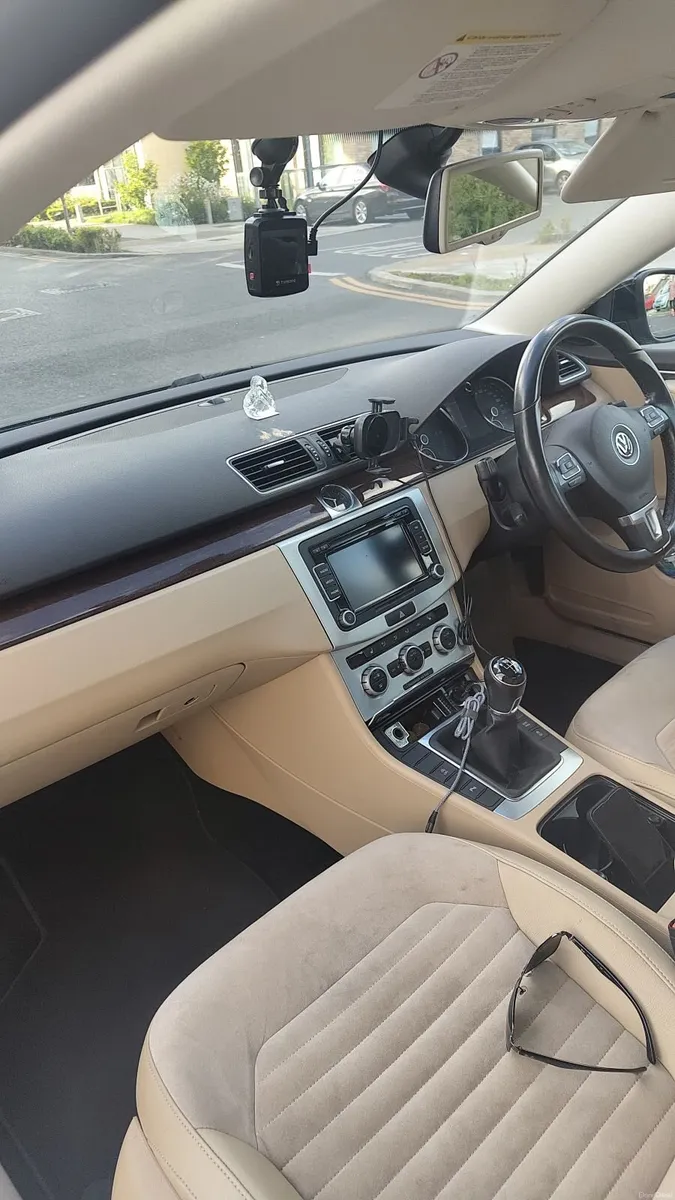 Volkswagen Passat 2013 - Image 1