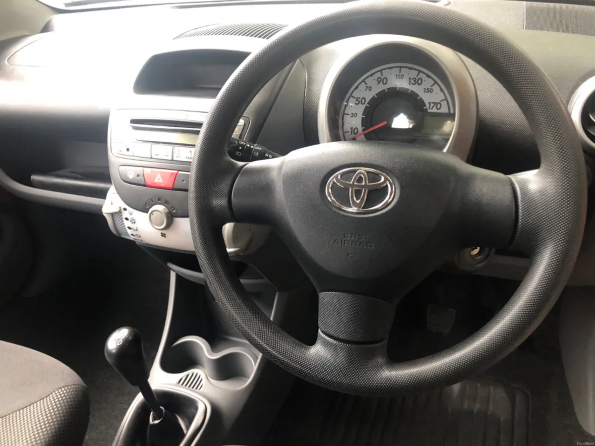2010 TOYOTA AYGO 5DR - Image 2