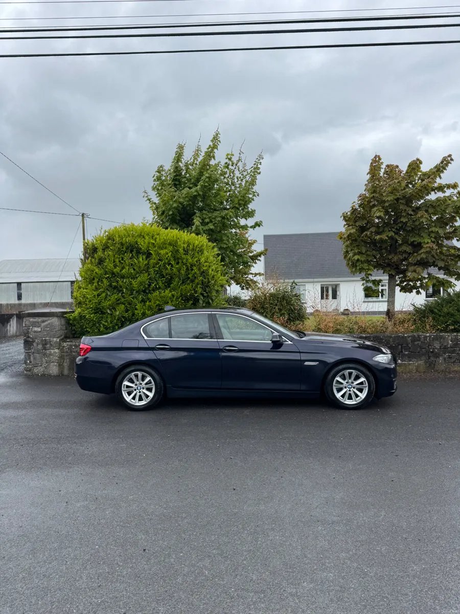 BMW 5-Series 2014 - Image 2