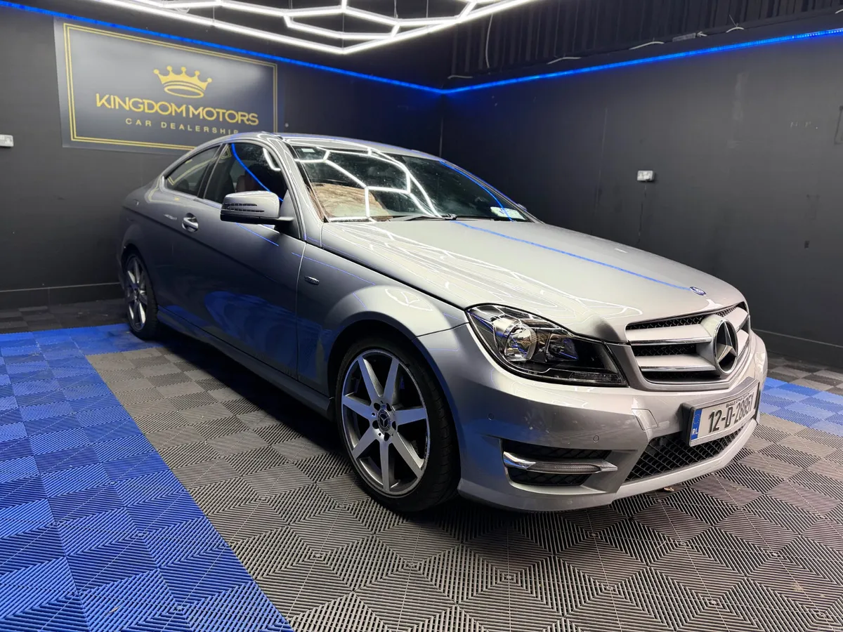 Mercedes-Benz Coupe Sport,Automatic - Image 2
