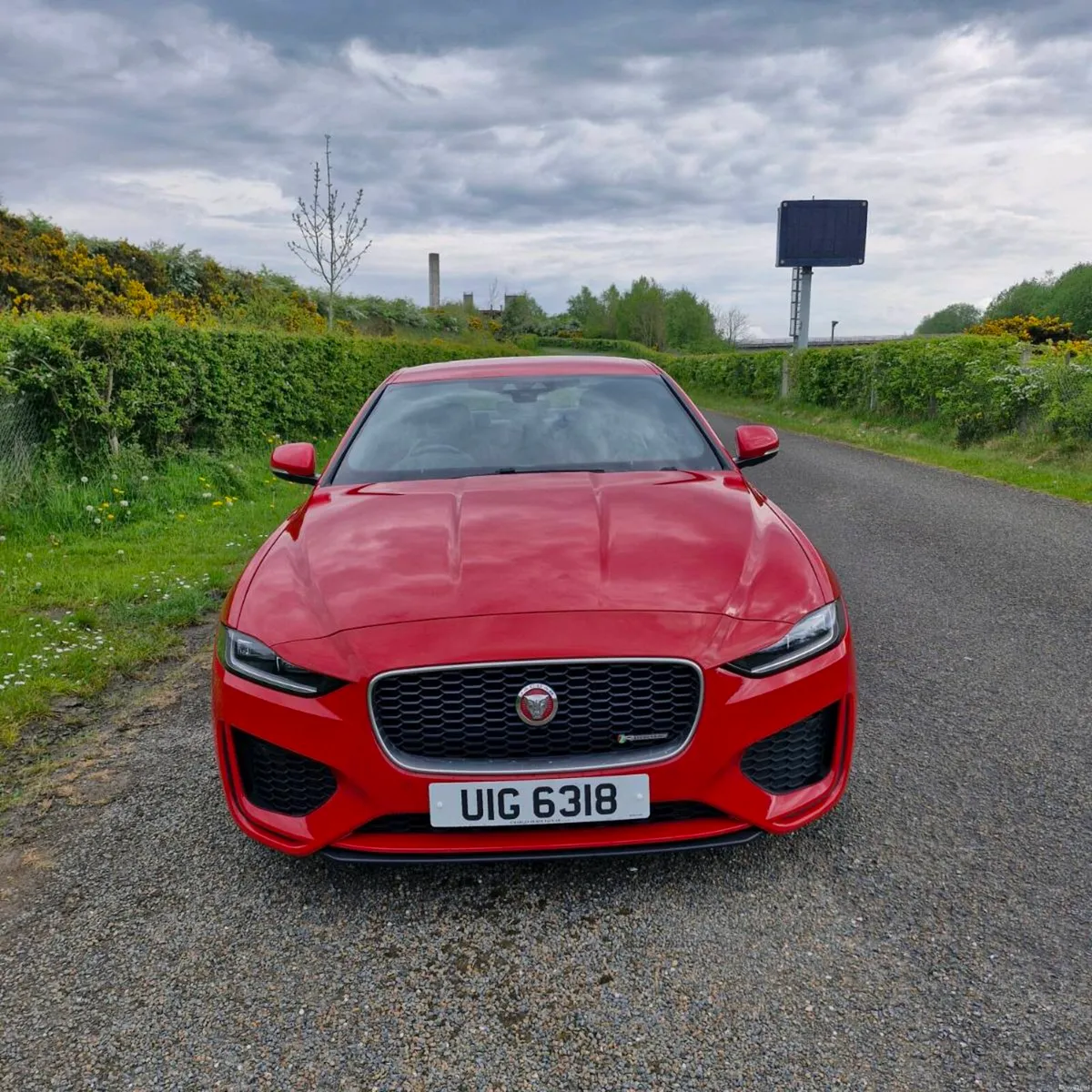 2019 Jaguar Xe R-Dynamic S D180 Auto - Image 2