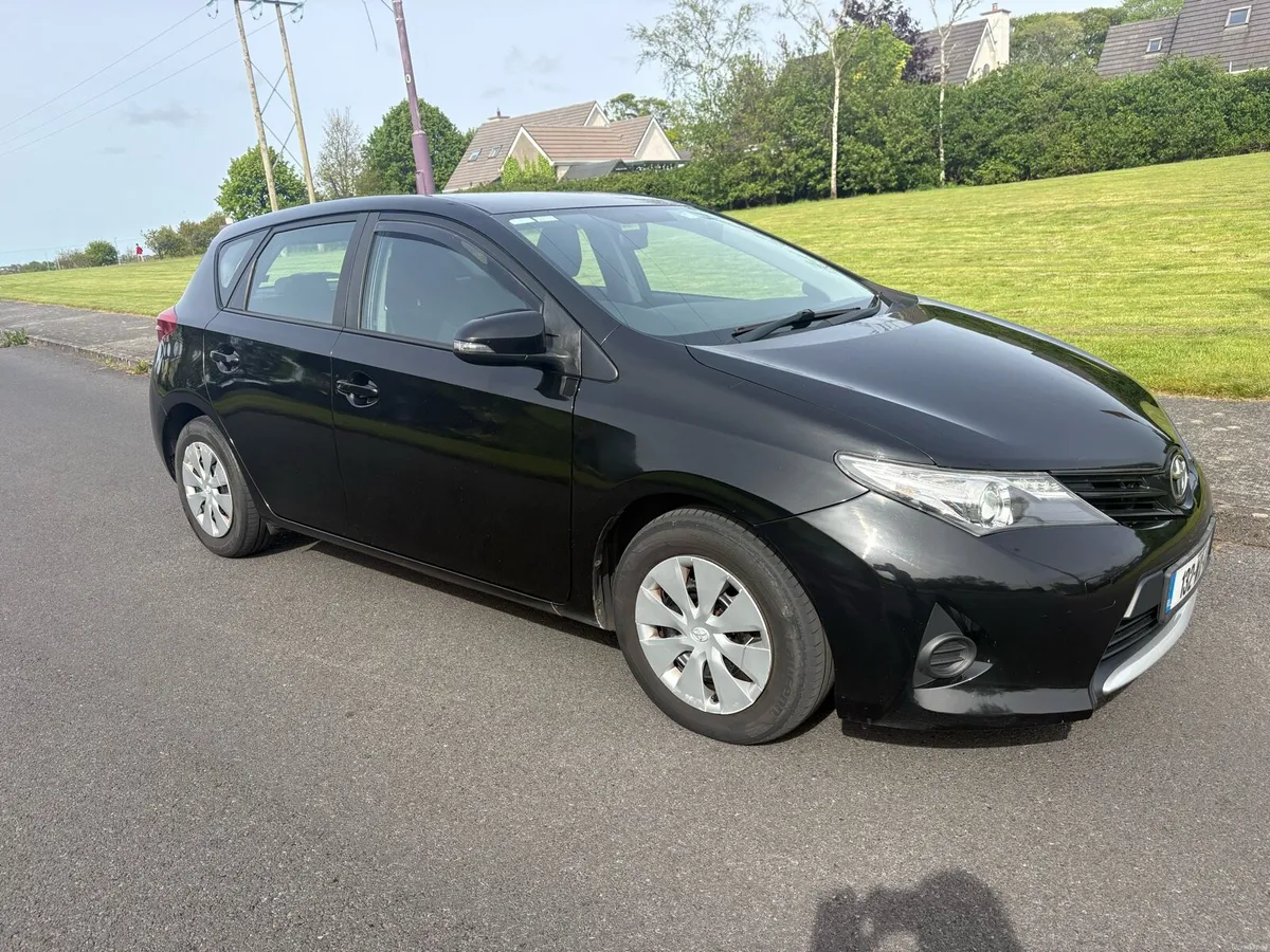 2013 Toyota Auris 1.4 D4D NCT 12/26 - Image 2