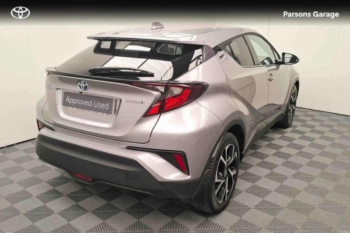 Toyota C-HR C-HR 1.8 HYBRID SPORT - Image 2