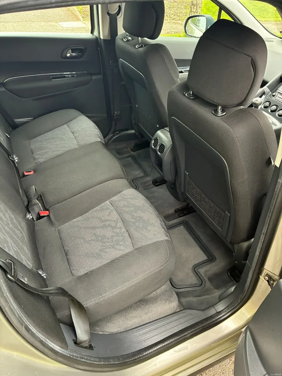 Peugeot 3008 2011 - Image 3
