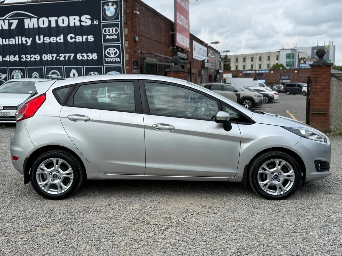 2013 Ford Fiesta ZETEC 1.0 PETROL - Image 2