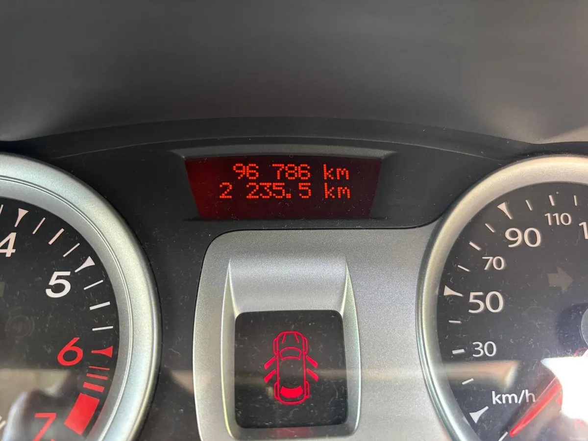 Renault Clio 2011 - Image 4