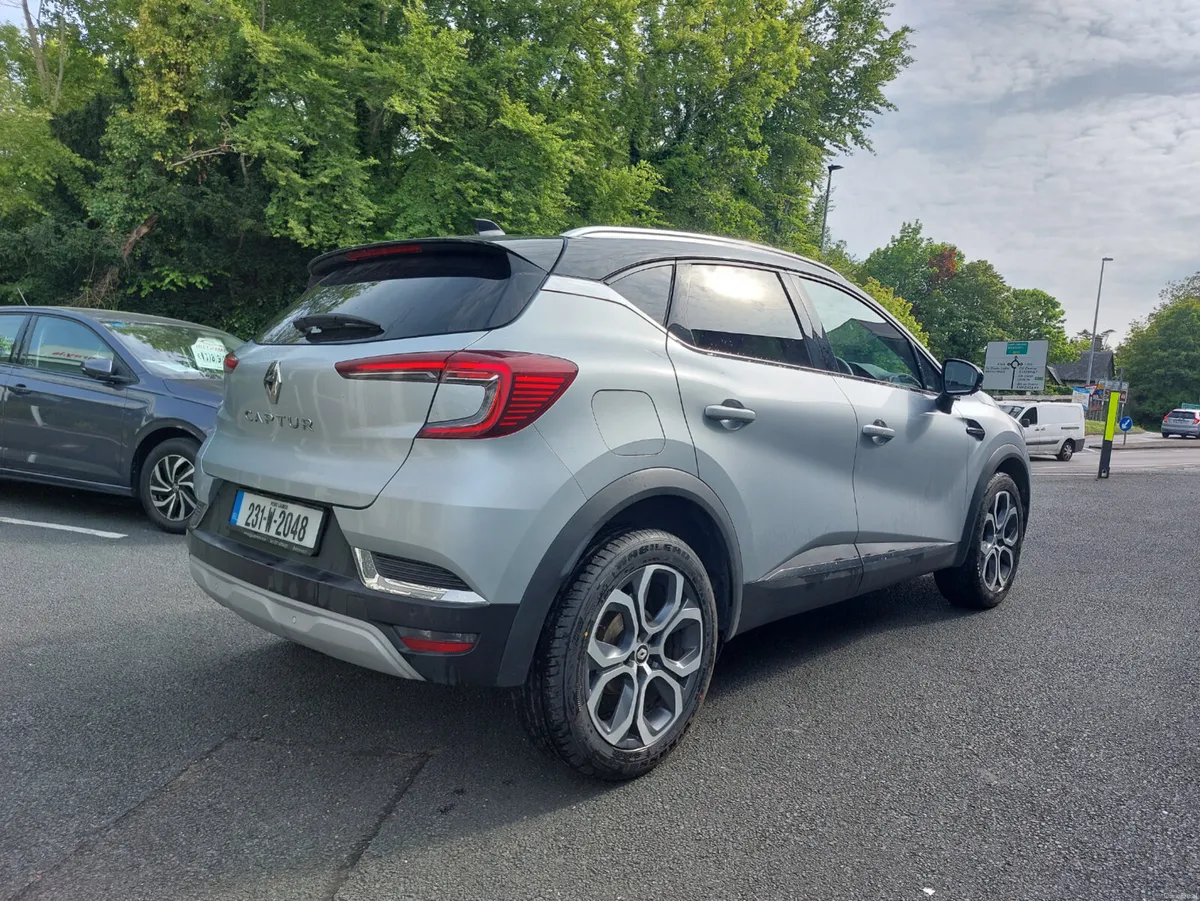 Renault Captur 2023 - Image 4