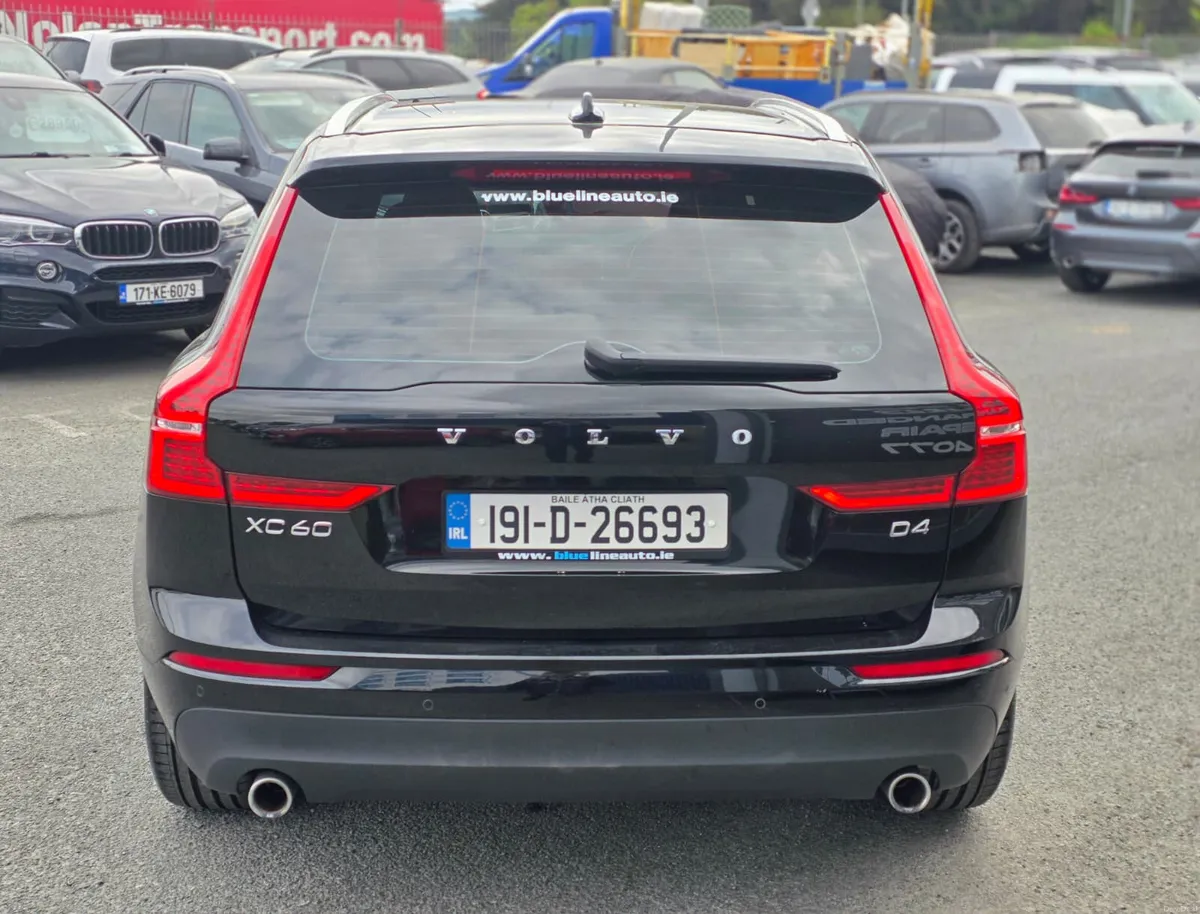 Volvo XC60 D4 Momentum 2.0 Diesel Automatic (191) - Image 4