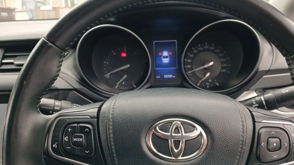 Toyota Avensis 2018 - Image 3