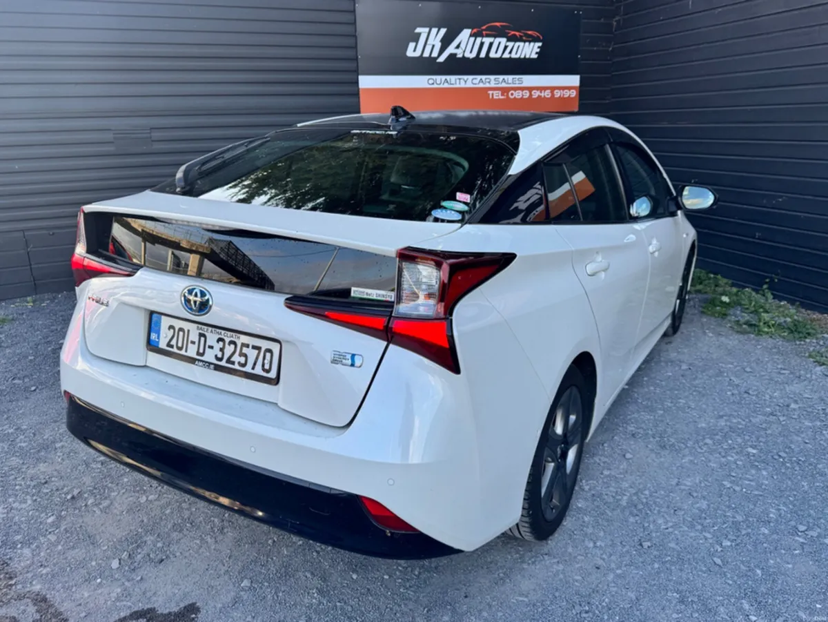 Toyota Prius 1.8 HYBRID TOP SPEC - Image 4