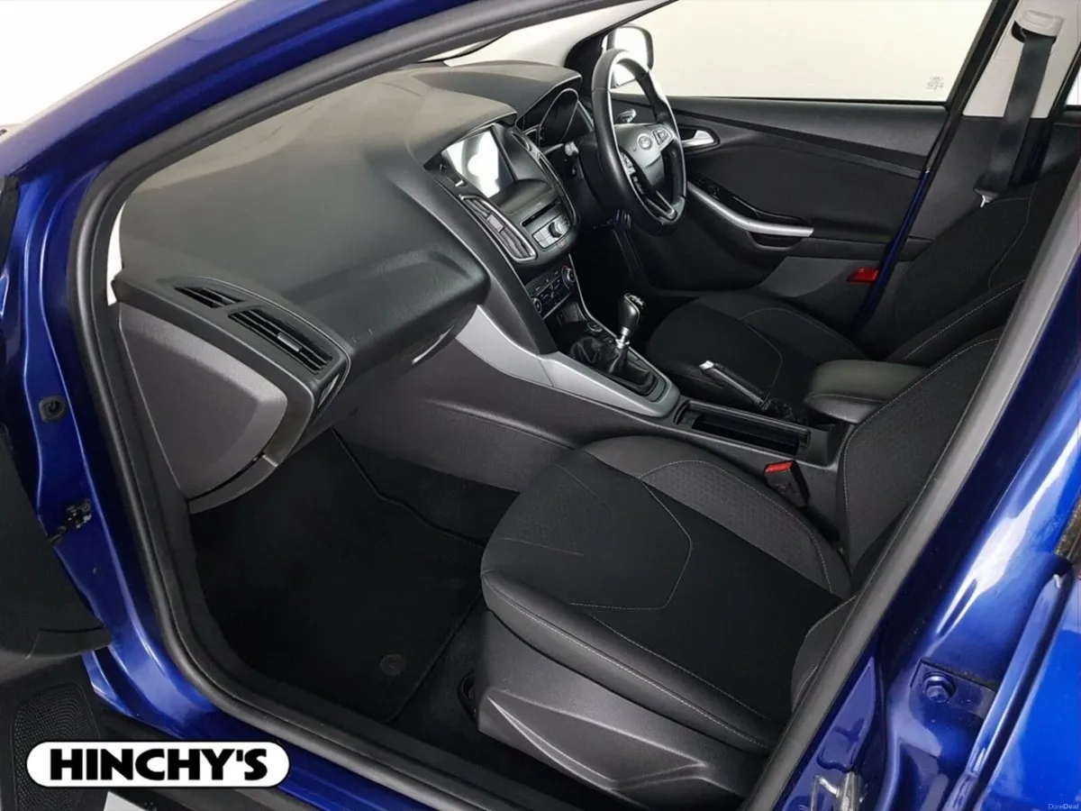 Ford Focus 1.0 EcoBoost 125PS Zetec - Image 4