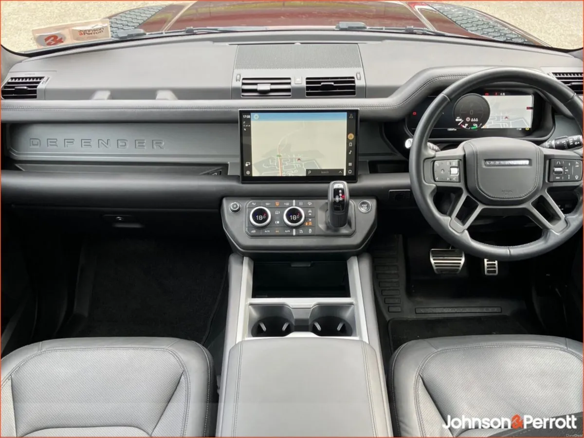 Land Rover Defender 110 2.0 Si4 PHEV 300 PS Sedona - Image 4