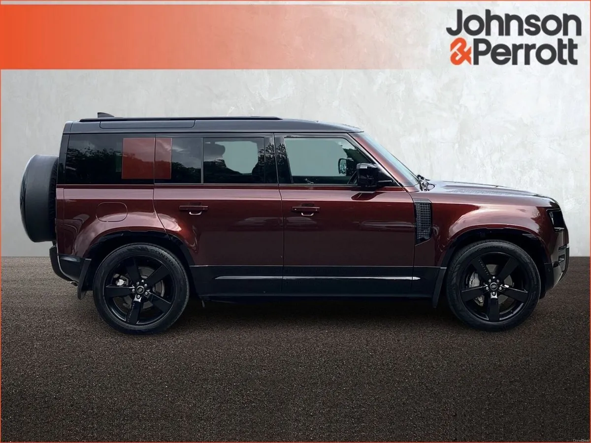 Land Rover Defender 110 2.0 Si4 PHEV 300 PS Sedona - Image 6