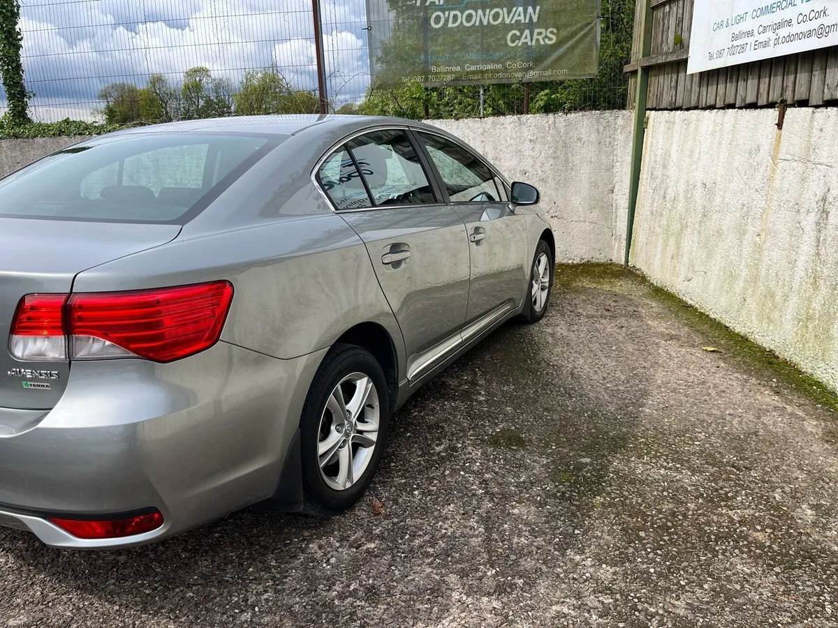 👀2014 Toyota Avensis very low mileage - Image 4