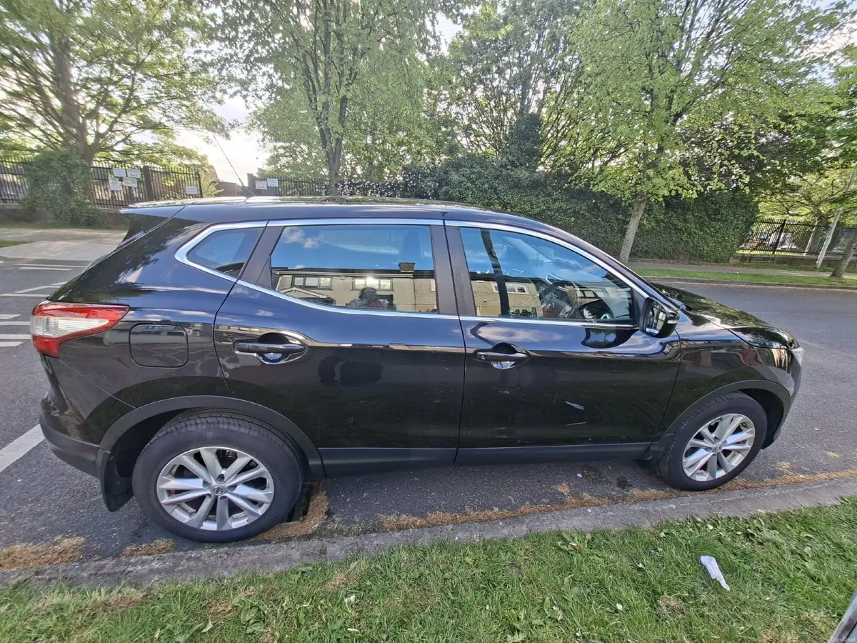 141 Nissan Qashqai 1.5 Diesel - Well maintained! - Image 3