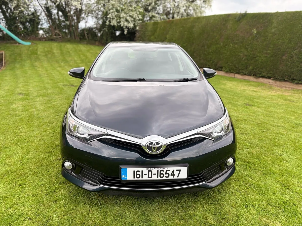 Toyota Auris 1.2t 2016 - Image 2