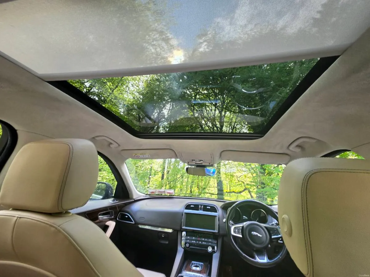 Jaguar F Pace - Image 2