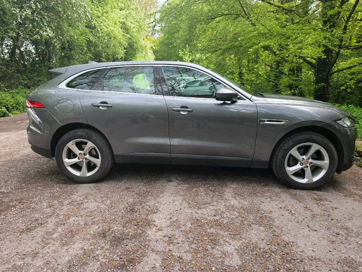 Jaguar F Pace - Image 1
