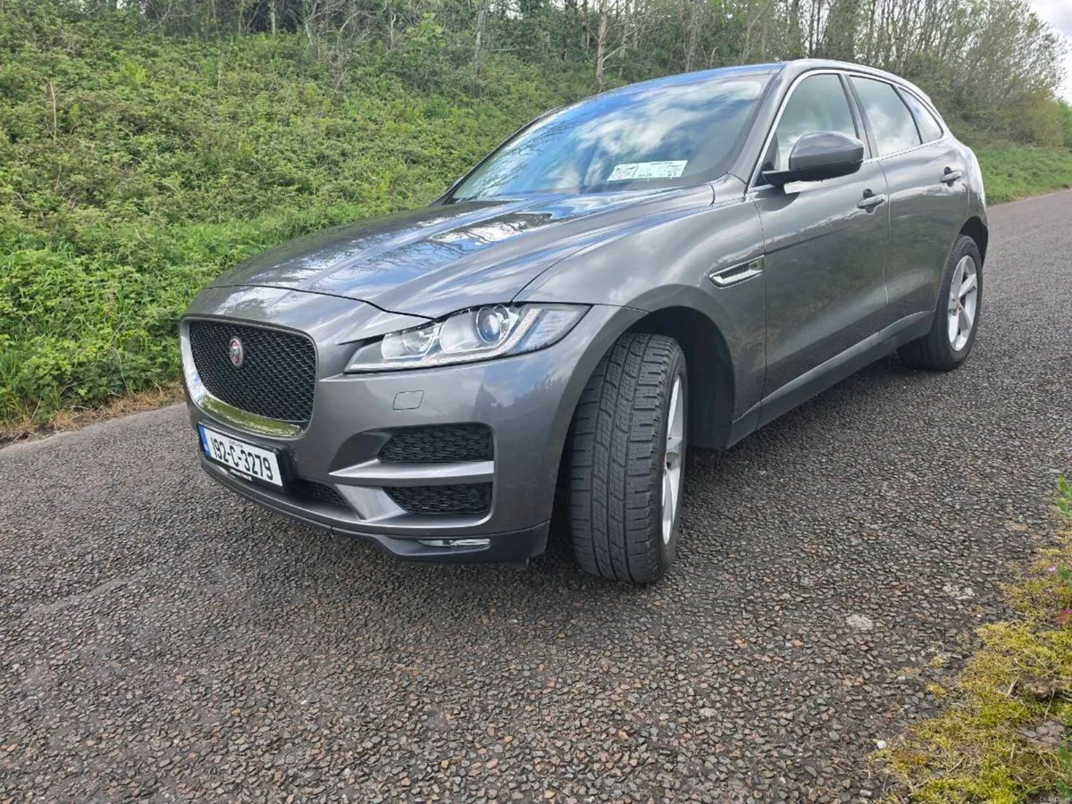 Jaguar F Pace - Image 4