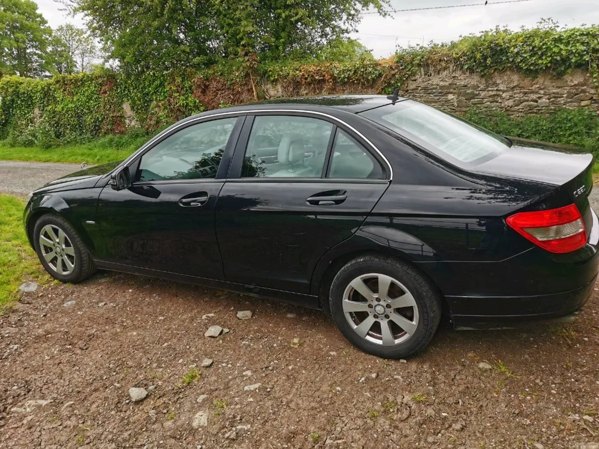2010 Mercedes C class diesel - Image 3