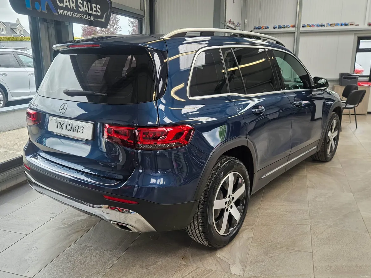 211 MERCEDES BENZ GLB 7 SEATER - Image 3