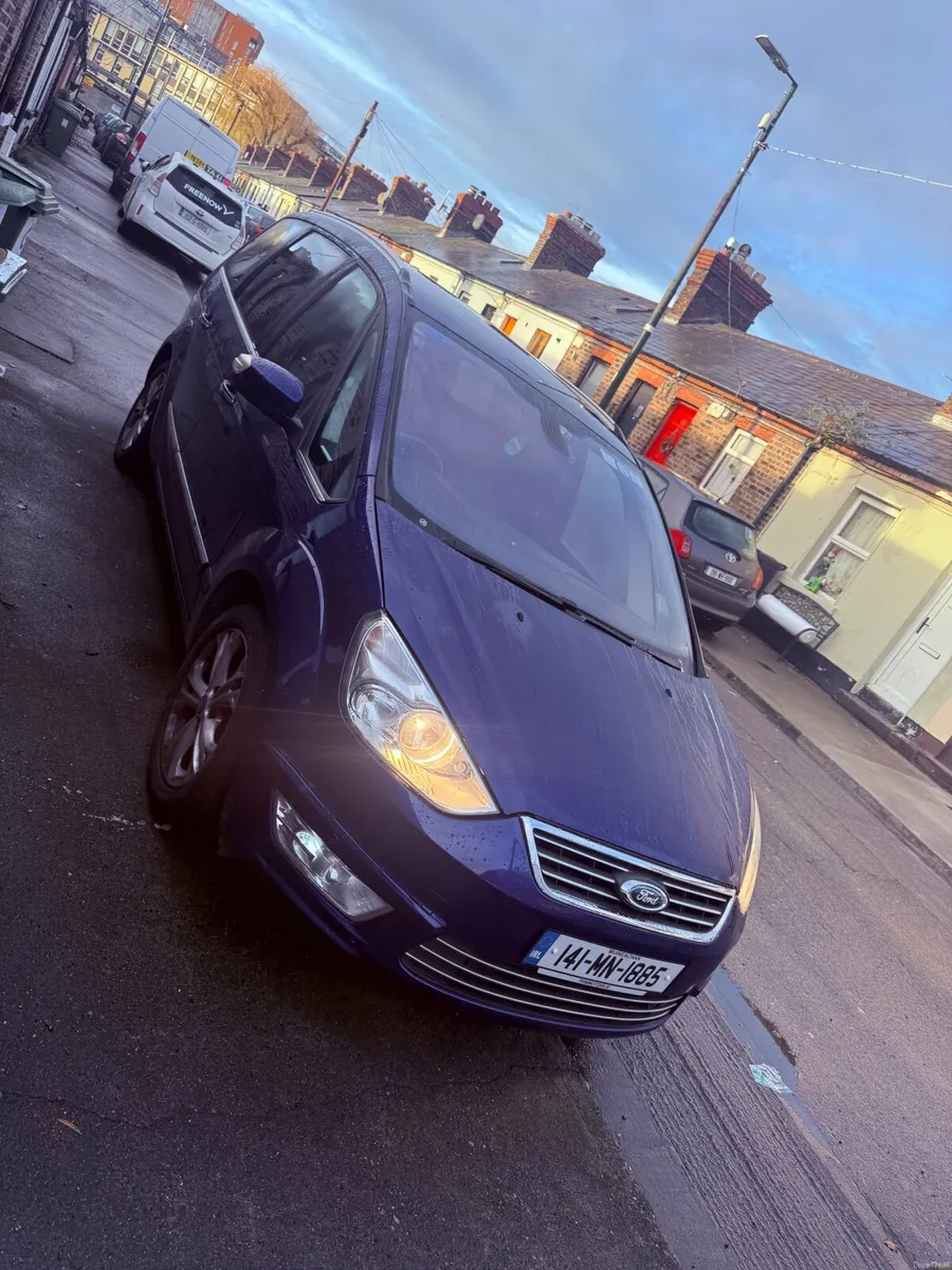 Ford Galaxy 2014 - Image 1