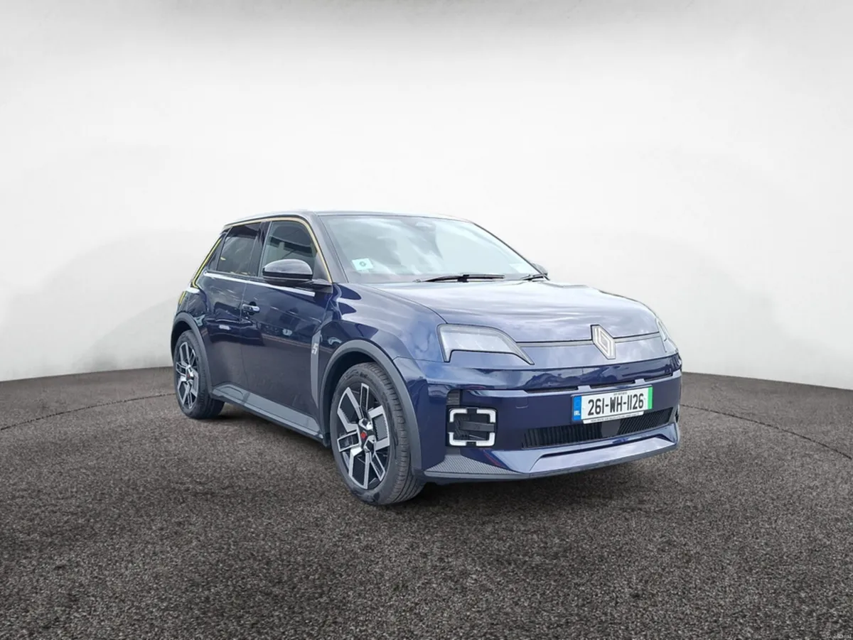 Renault 5 TECHNO 52KWH 150HP - Image 2