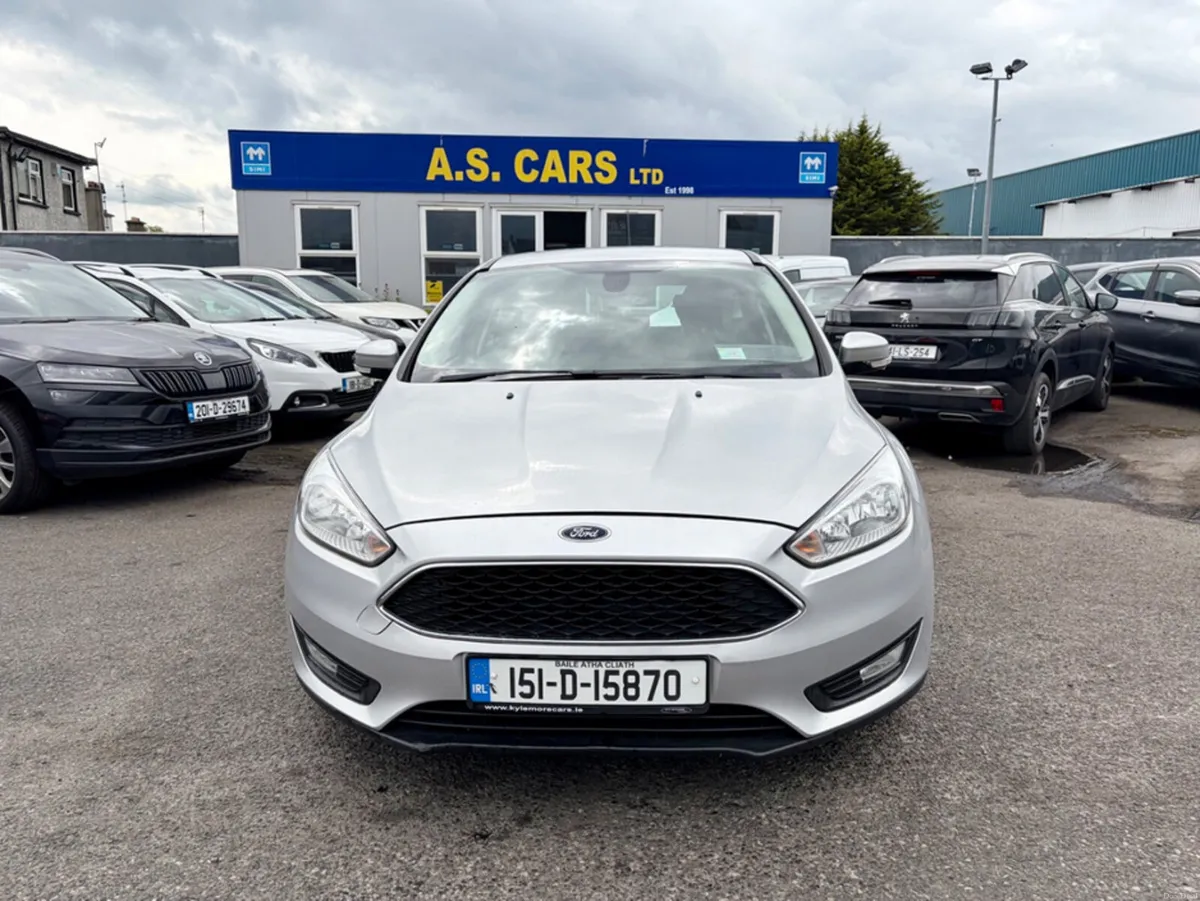 Ford Focus STYLE 1.6 TDCI  5DR - Image 2