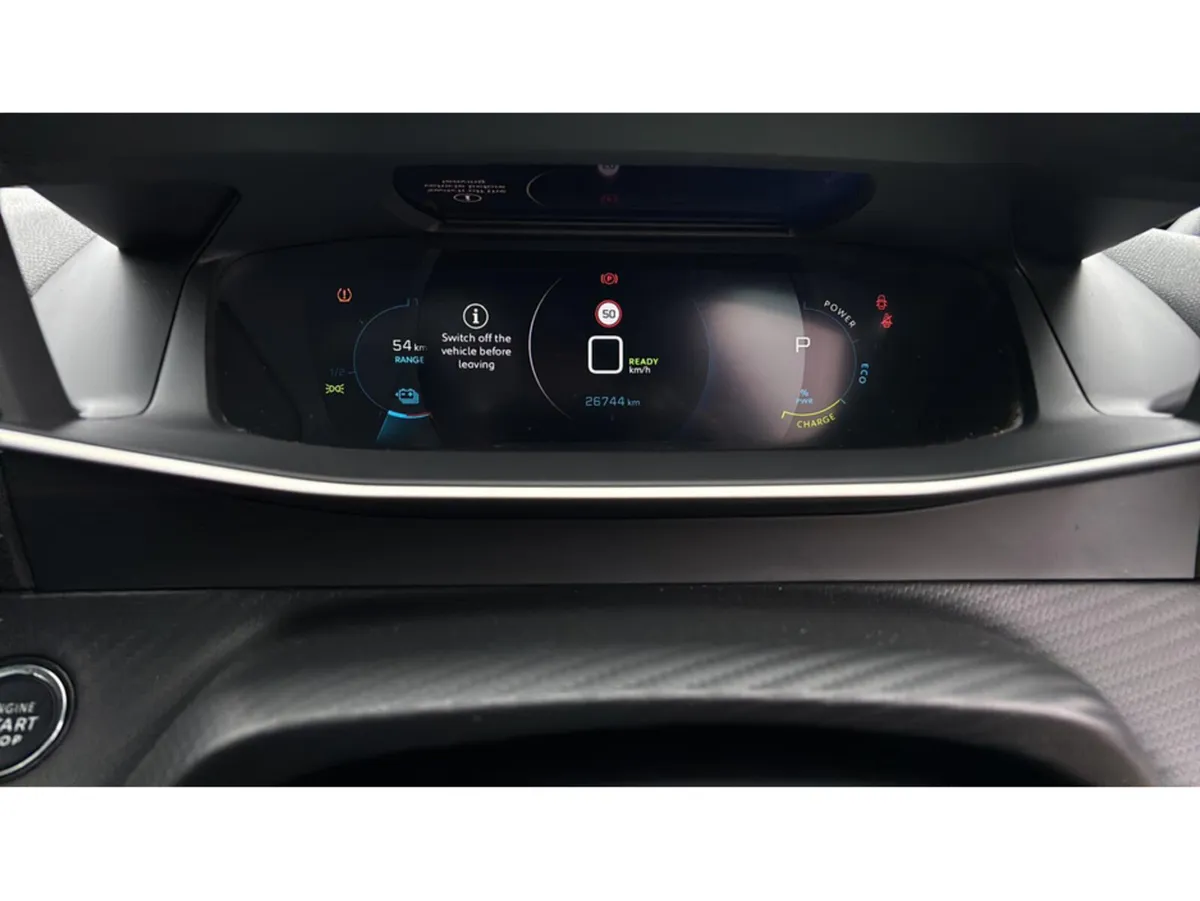 Peugeot 208 GT PREMIUM EV - Image 2