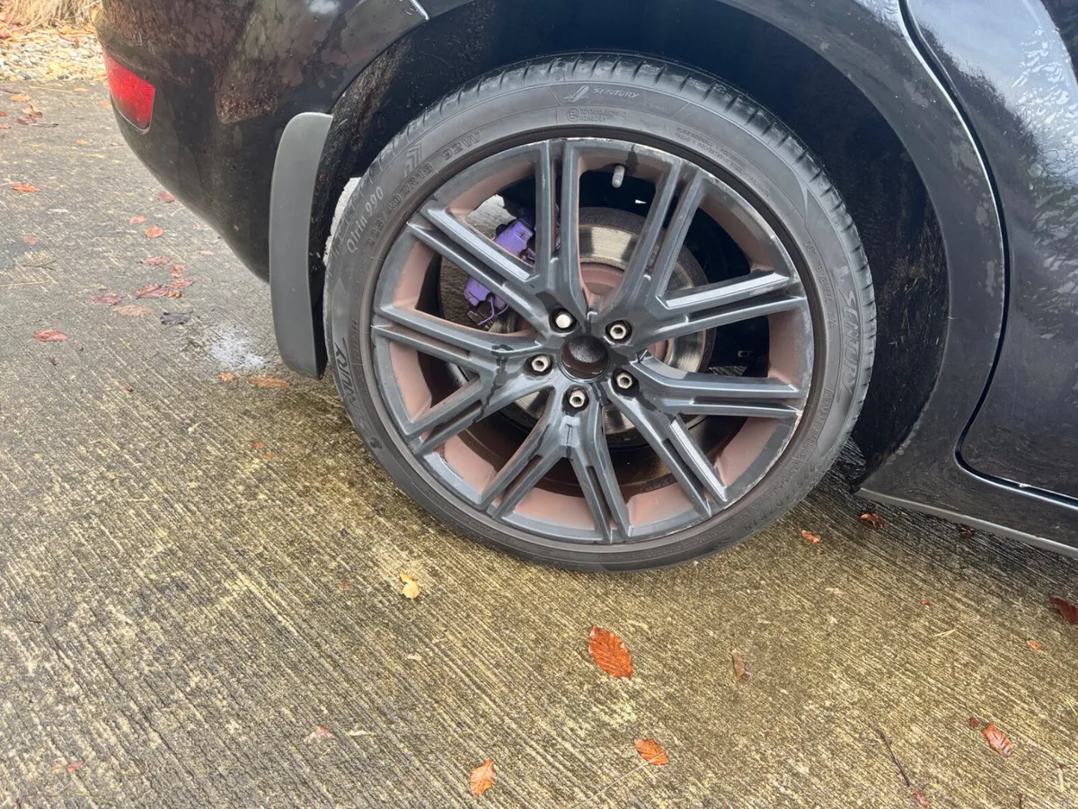 Ford Focus 2009 - Image 2