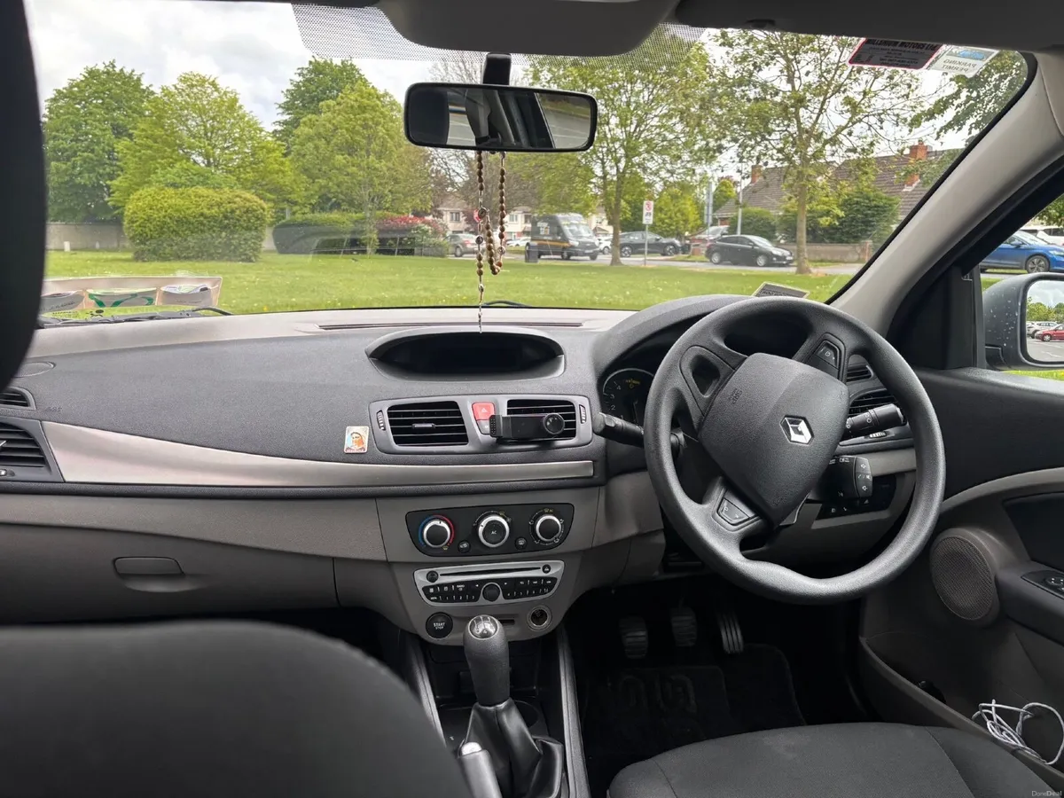 Renault Fluence 2010 Low milage , long Nct - Image 2