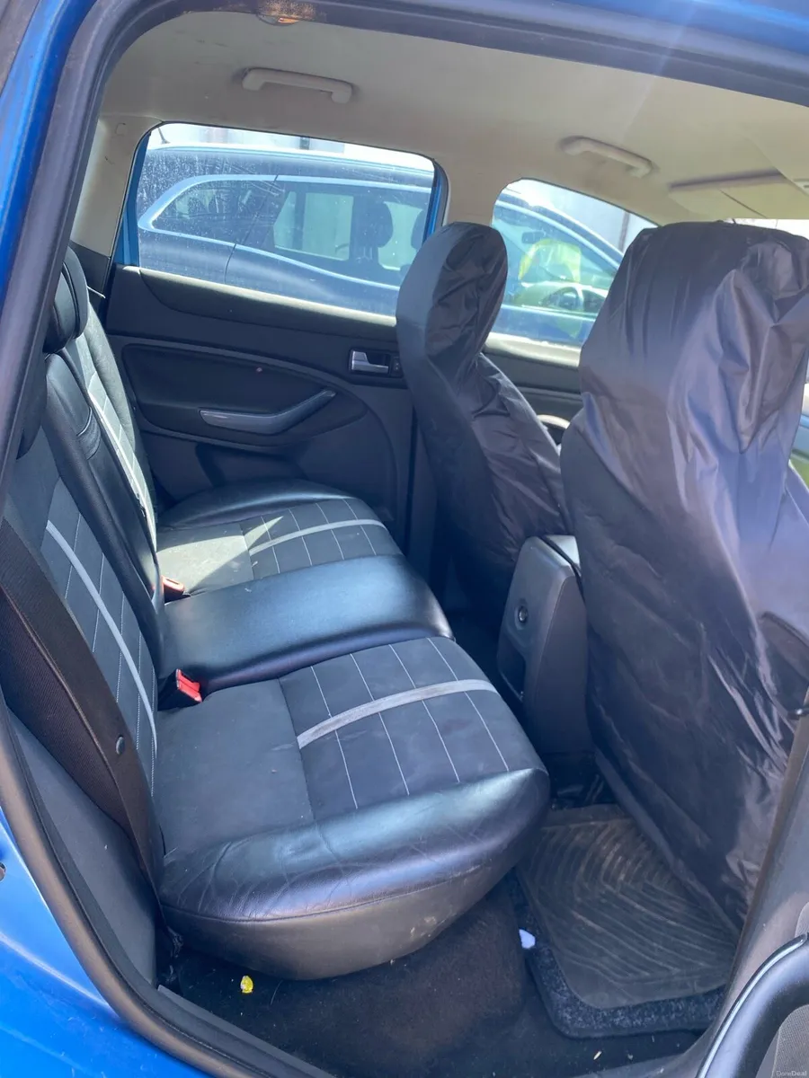 Car - Image 2