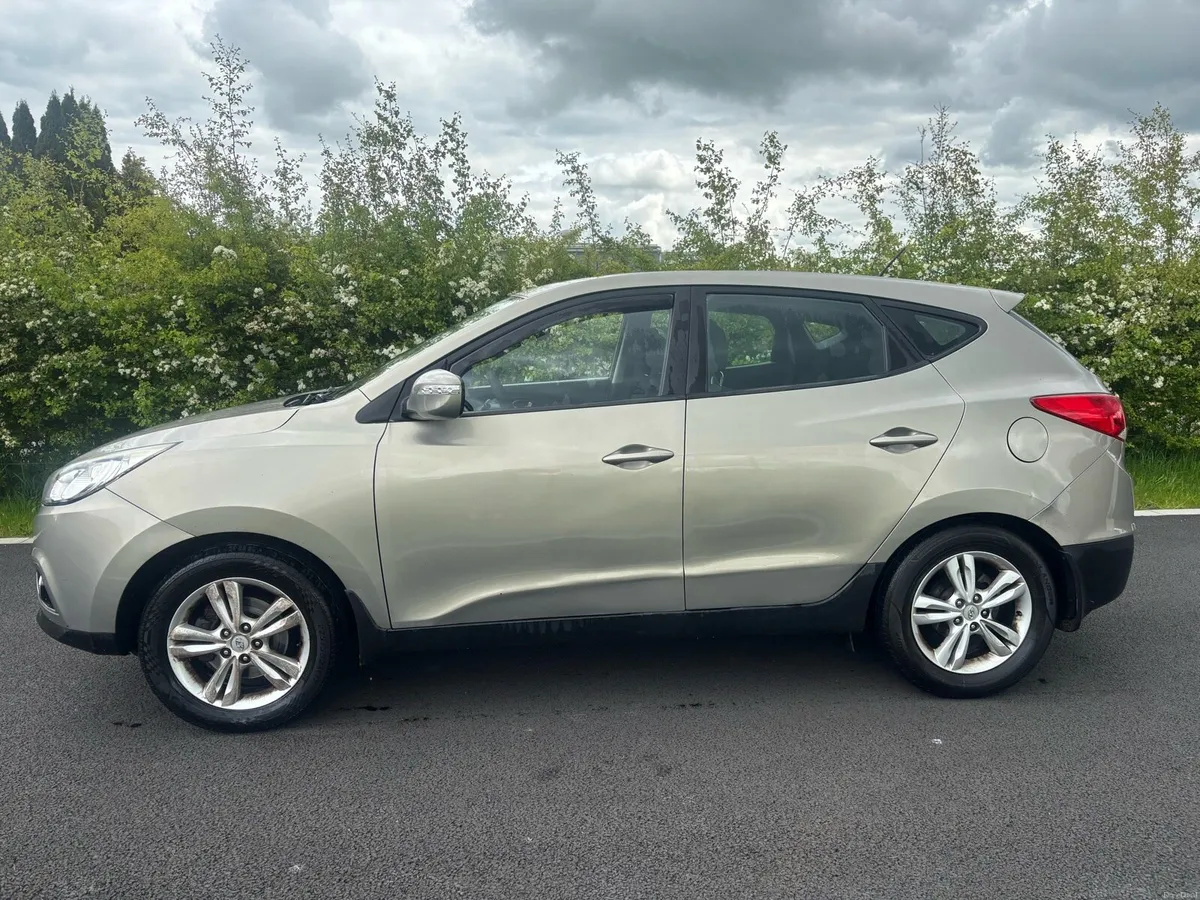 Hyundai ix35 2010 - Image 2