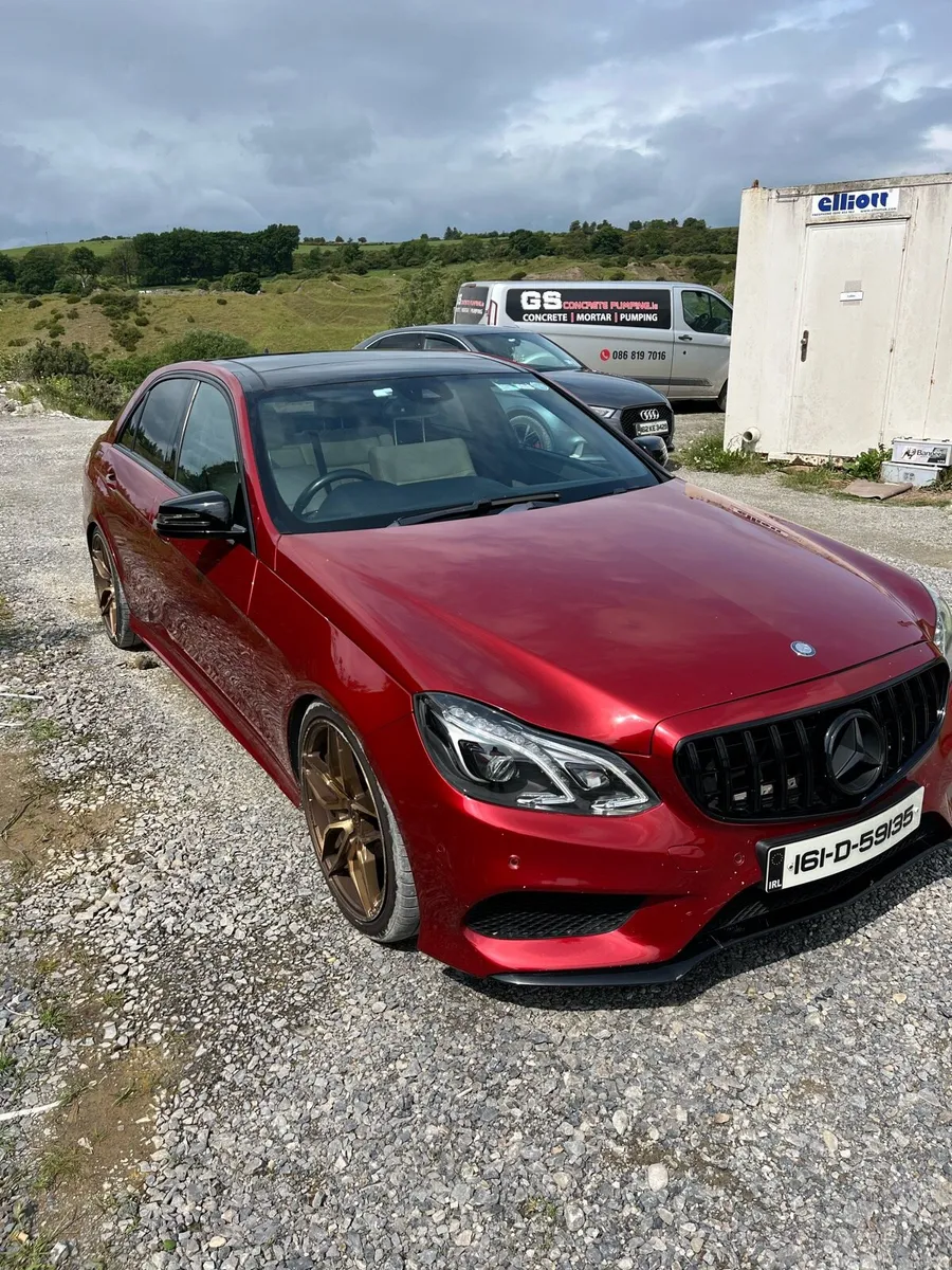 Mercedes e220 amg night edition 161 - Image 3