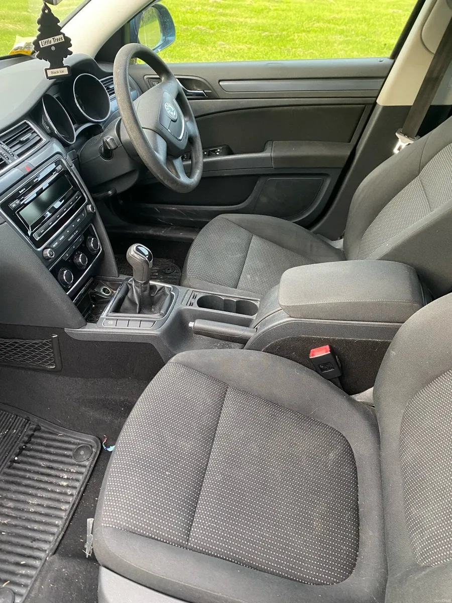 12’ Skoda Superb *NEEDS WORK* - Image 4