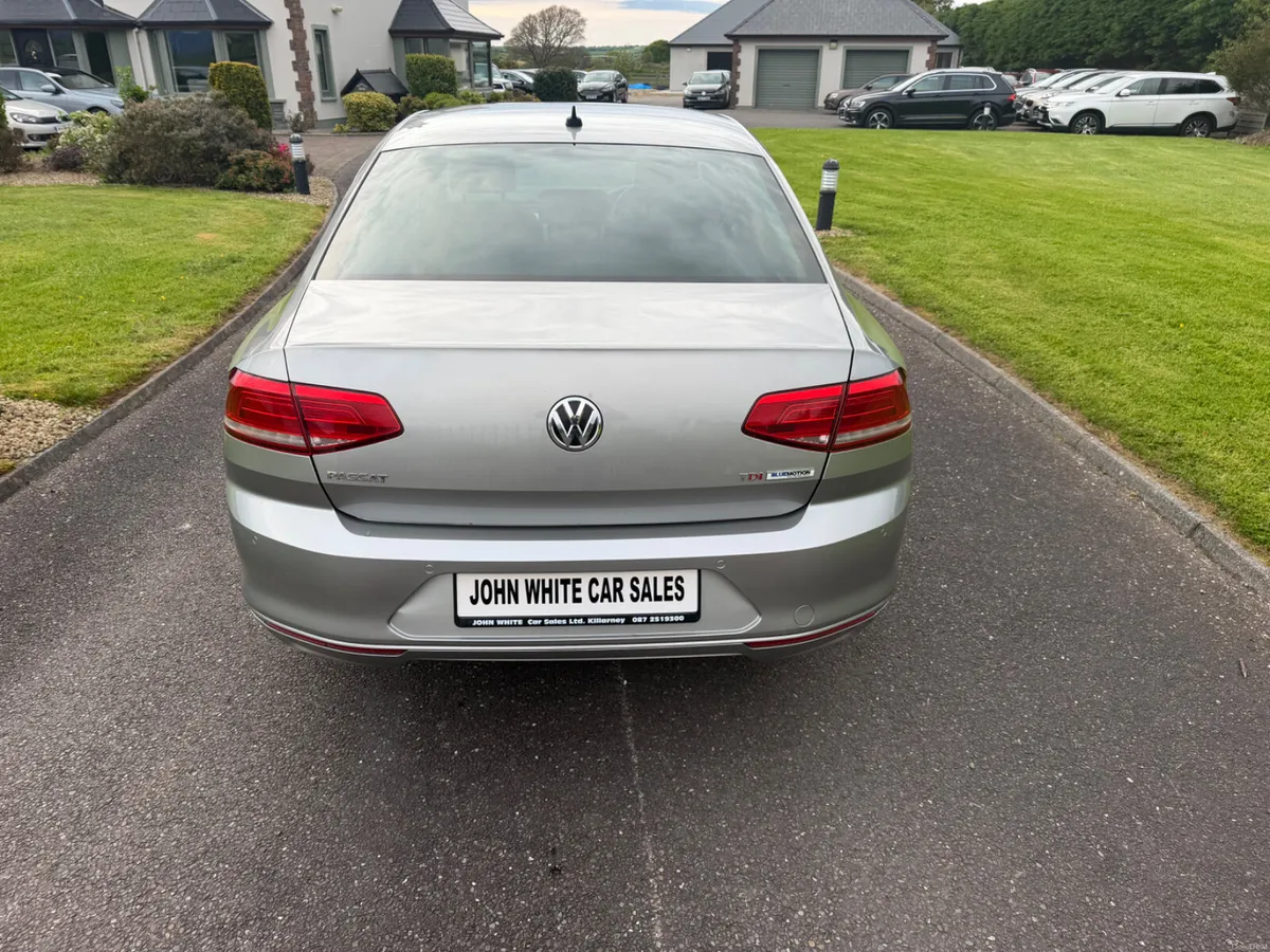 Volkswagen Passat 1.6 TDI business - Image 4