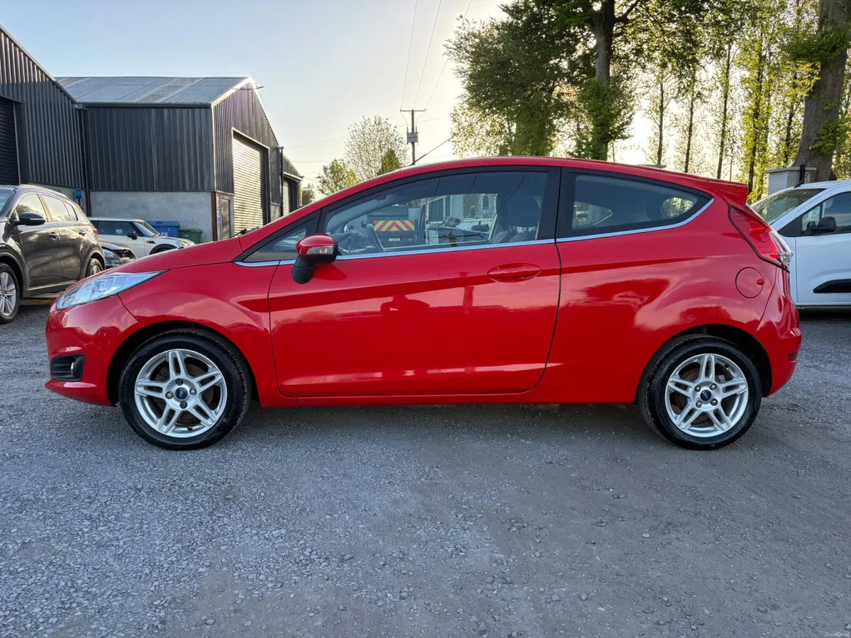 Ford Fiesta - Image 4