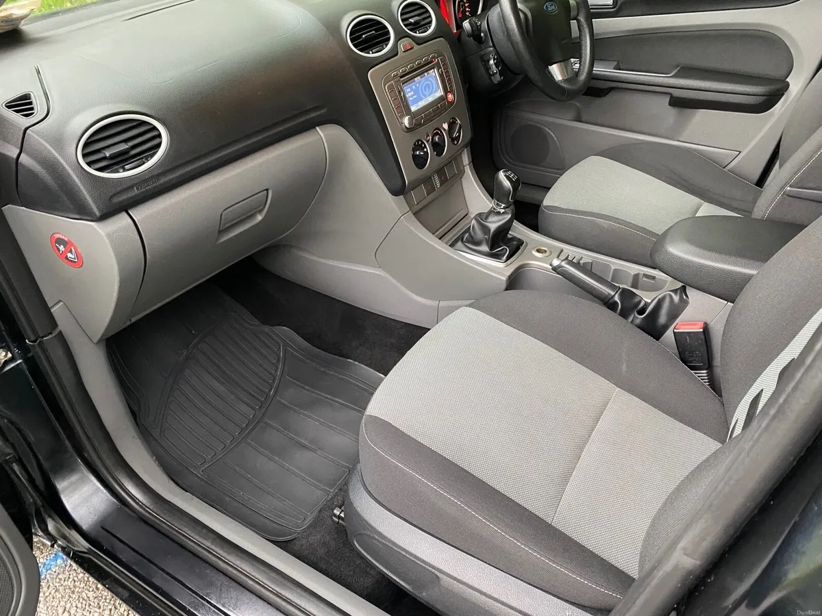 FORD FOCUS TITANIUM AS NEW NCT€TAX MINT - Image 4