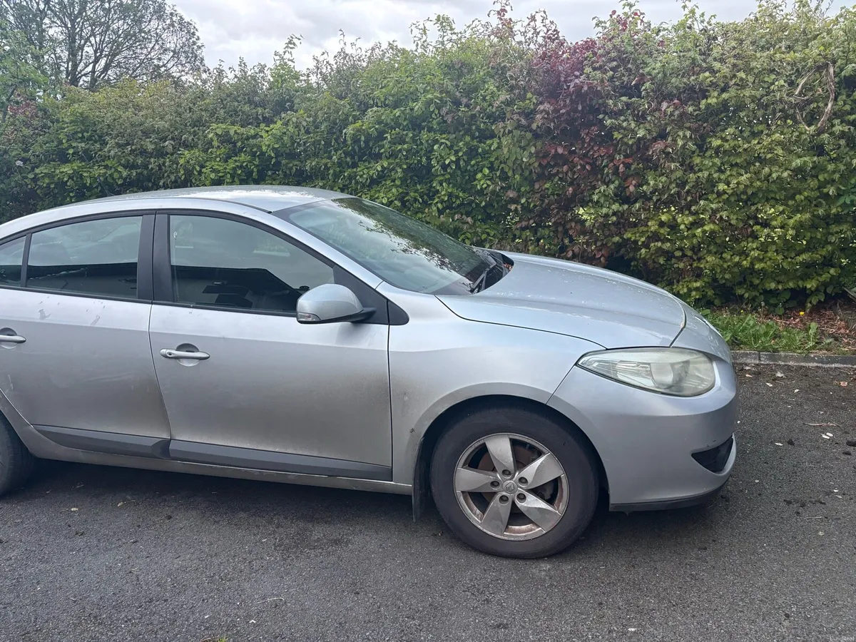 Renault Fluence 2011 - Image 1