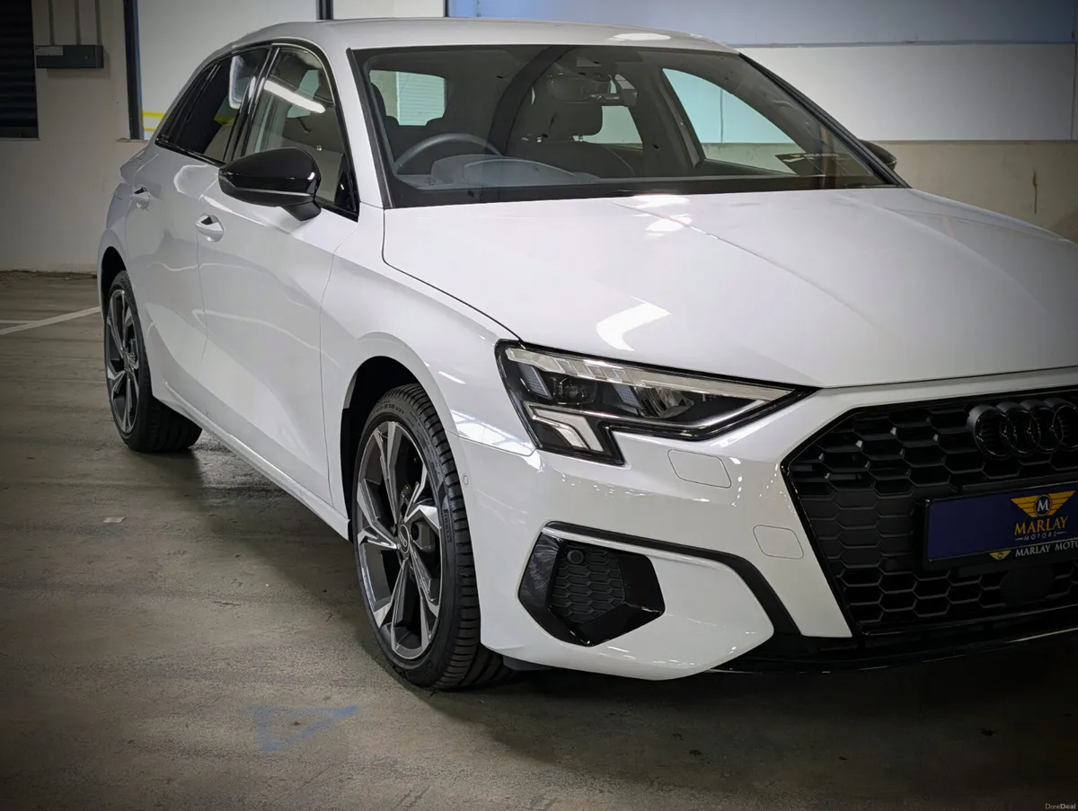 2024 Audi A3 SB 30 TFSI S-Tronic Signature Edition - Image 5