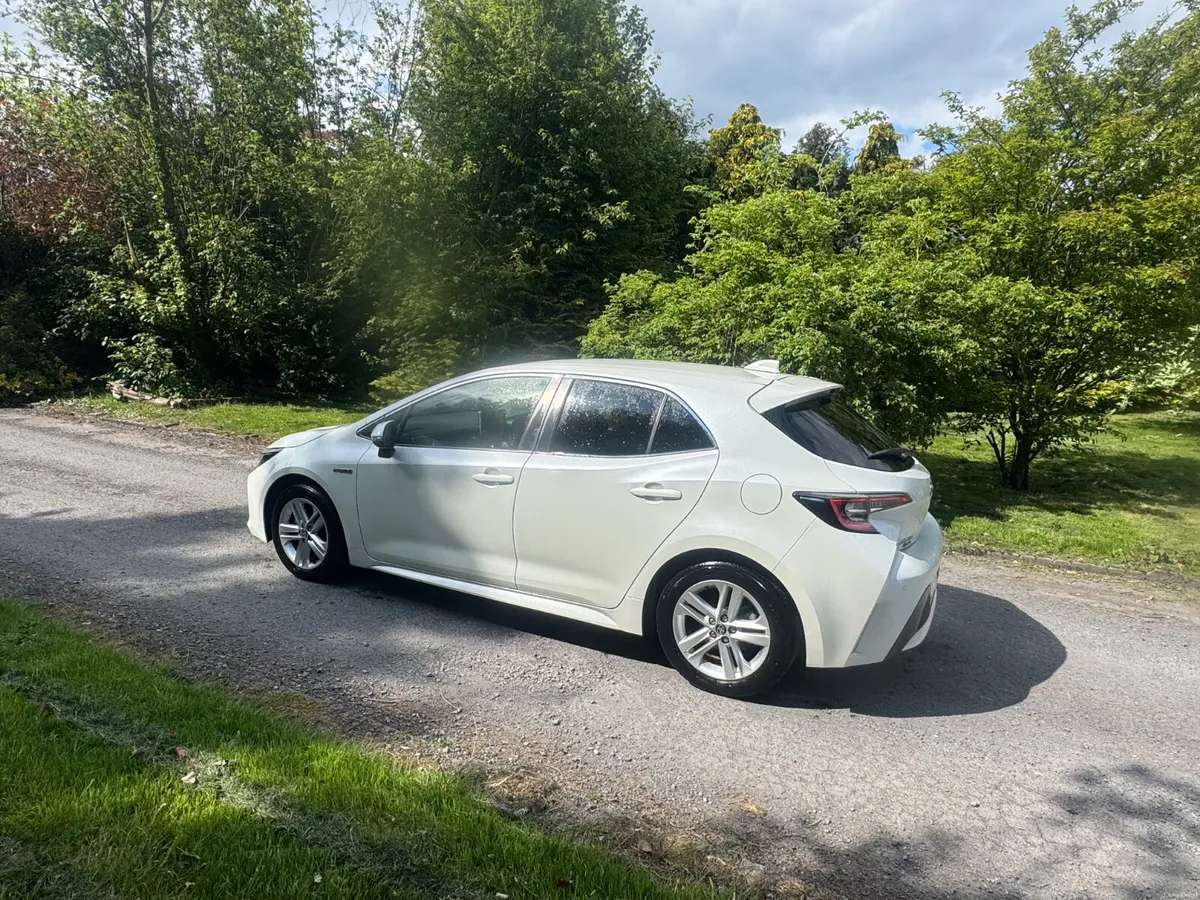 20 TOYOTA COROLLA 1.8 HYBRID SPORT - Image 3