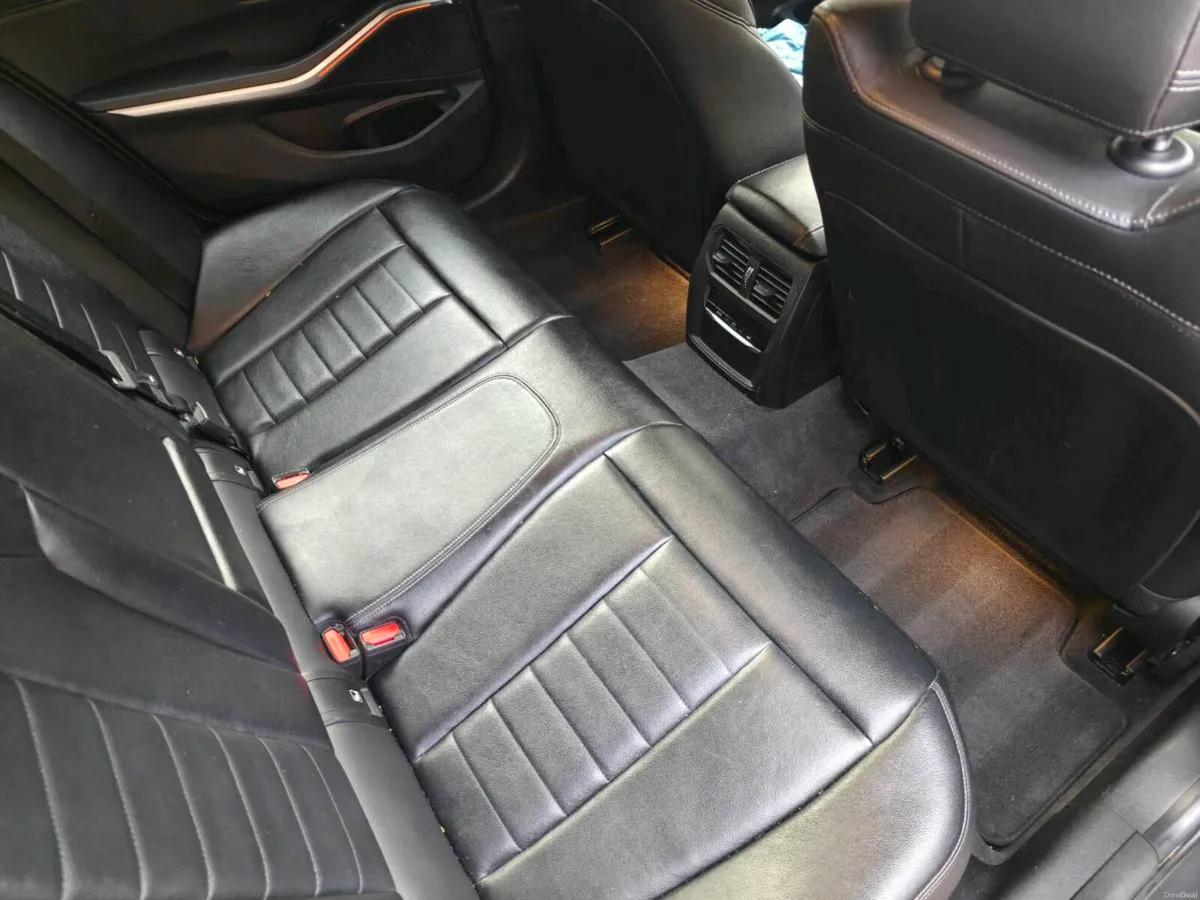 BMW 330e M-Sport - Image 5