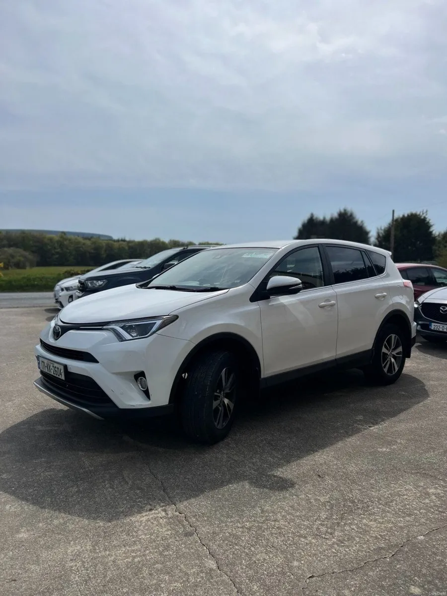 Toyota RAV4 2017 - Image 4