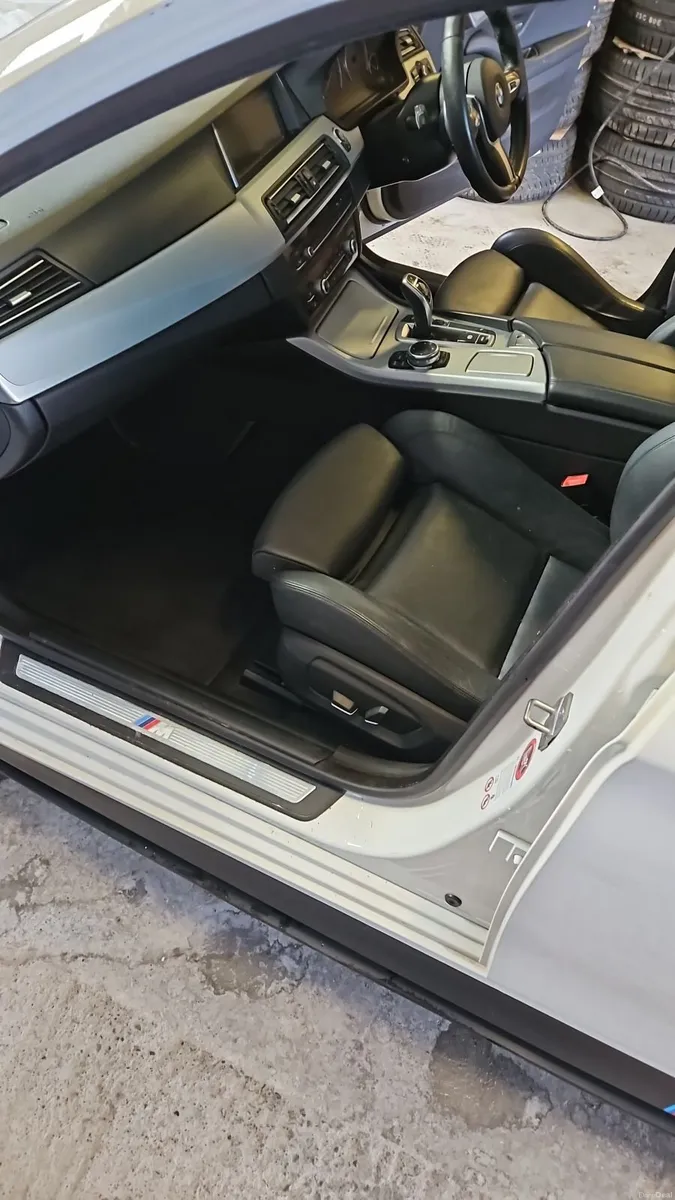 BMW 5-Series 2014 - Image 2